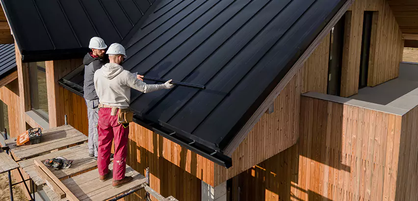 Metal Roof Maintenance in Santee
